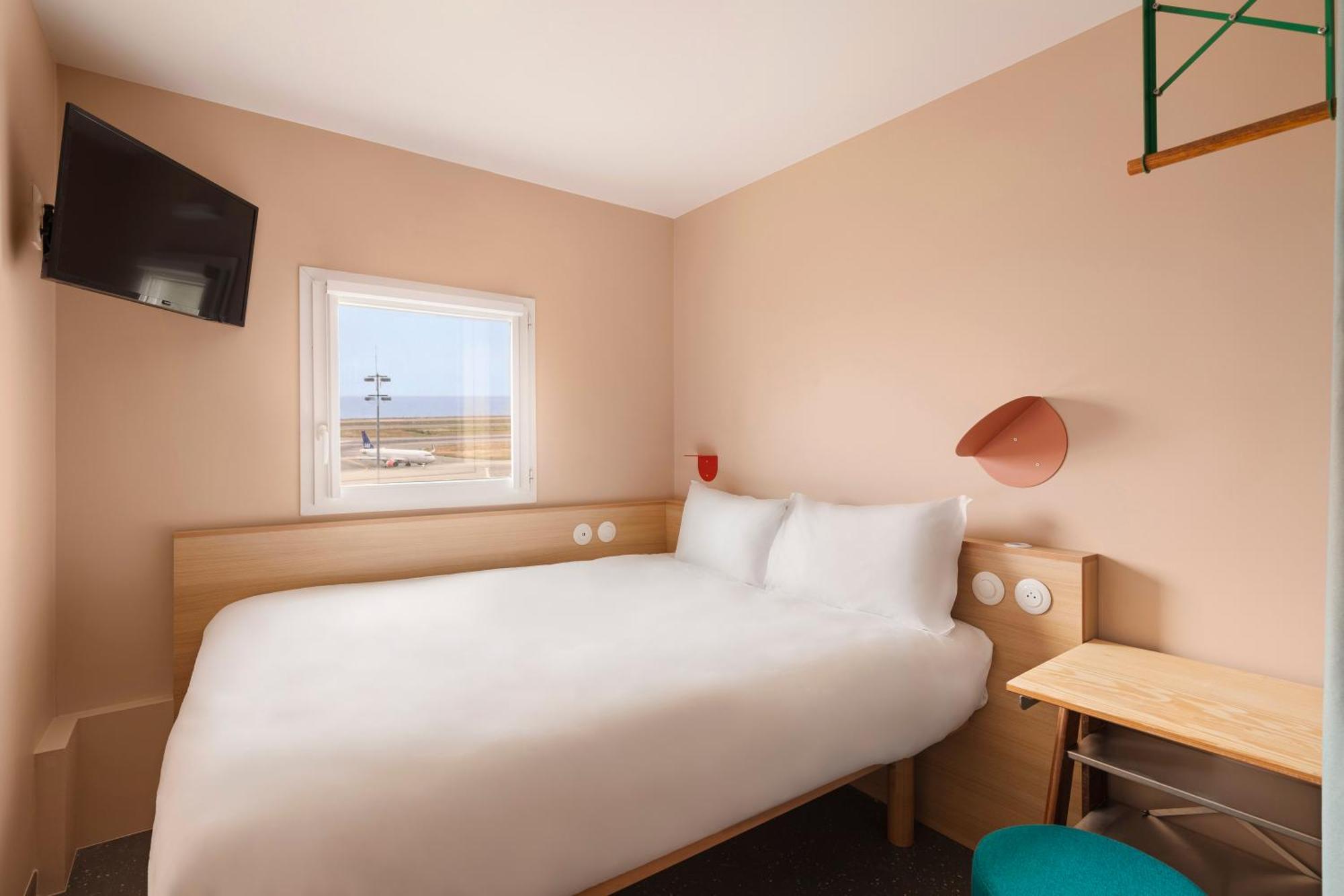 Greet Aeroport Promenade Des Hotel 2*