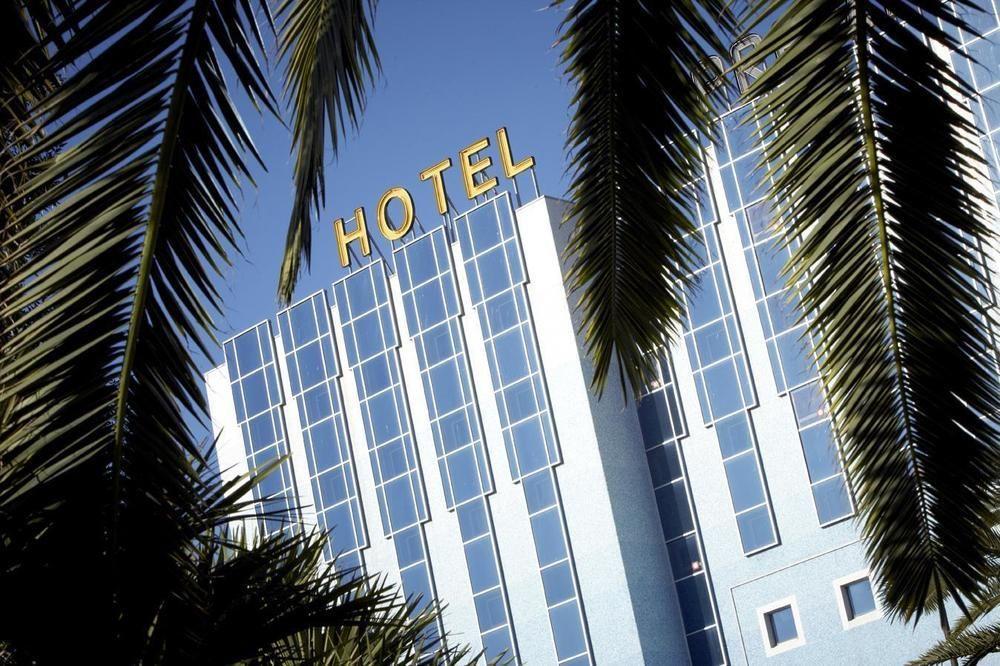 Greet Aeroport Promenade Des Hotel