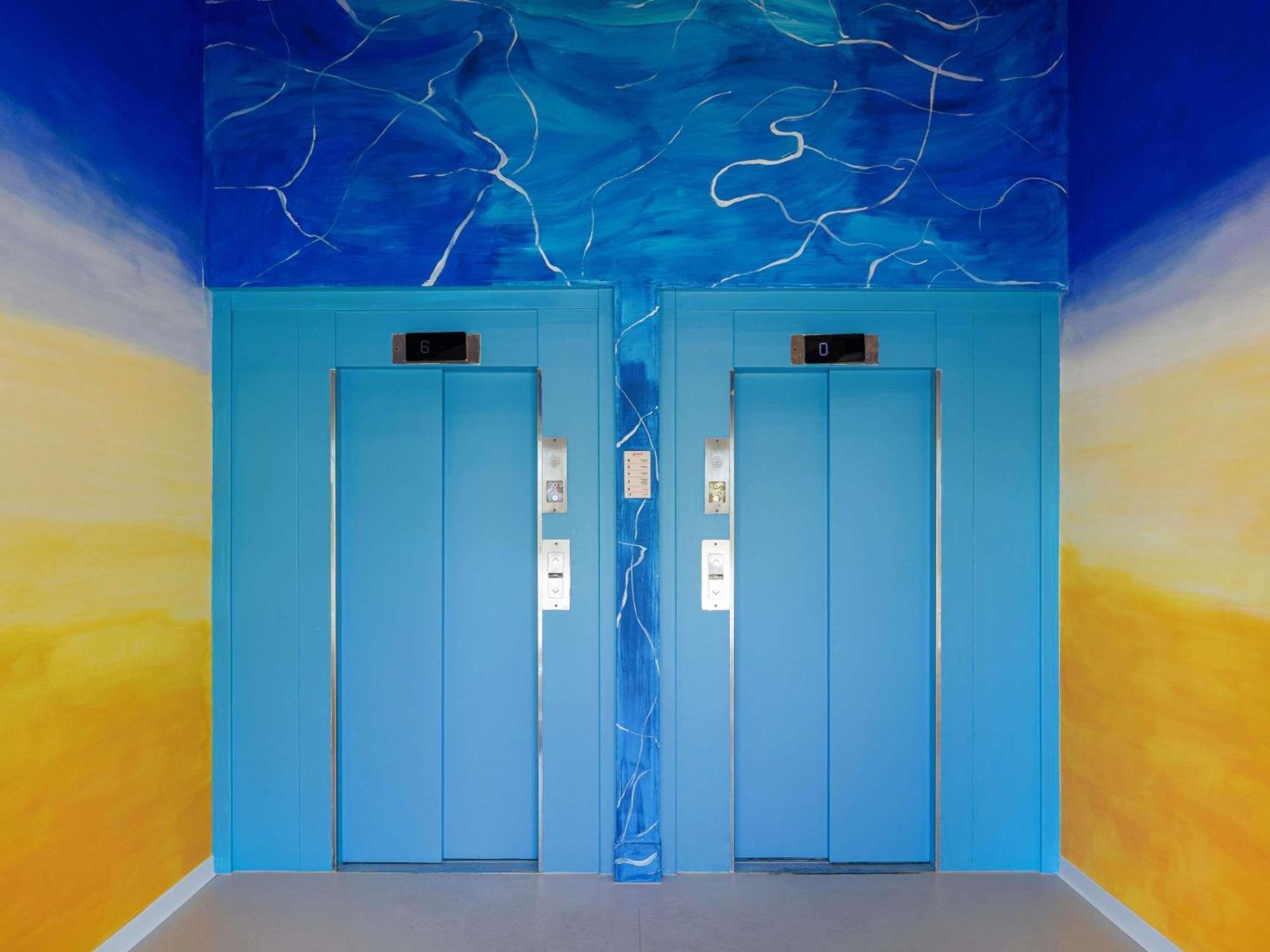 Greet Aeroport Promenade Des Hotel Nizza